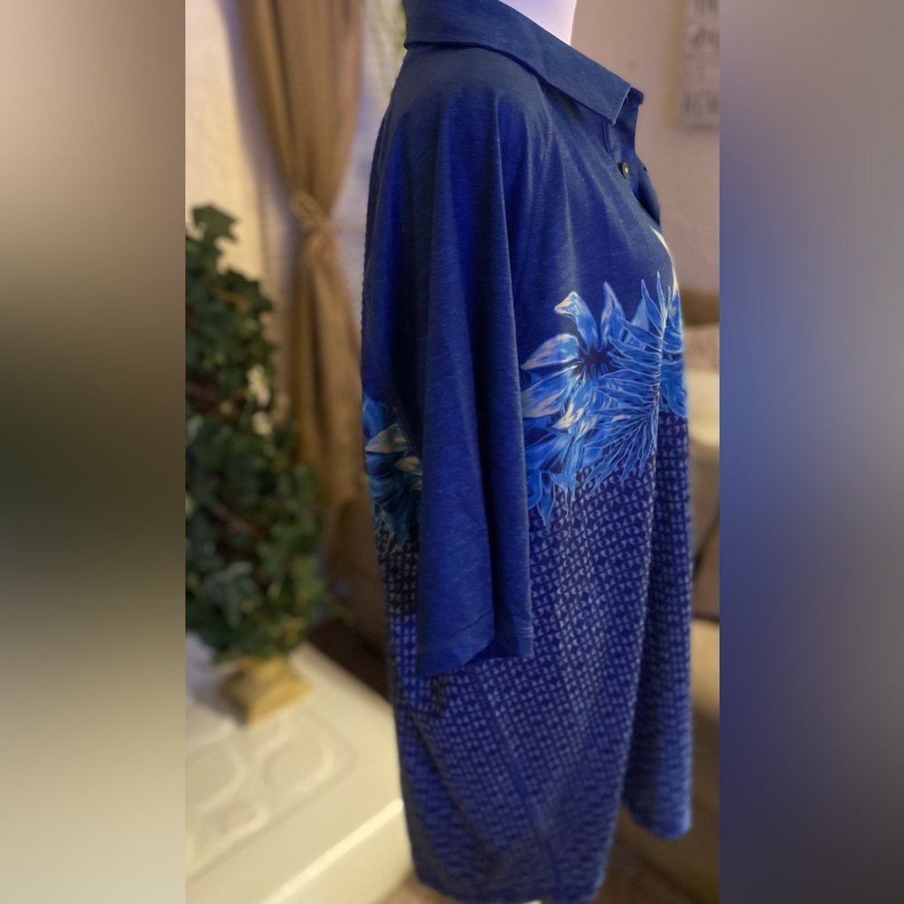 Tommy Bahama IslandZone Graphic Tee - Picture 5 of 10